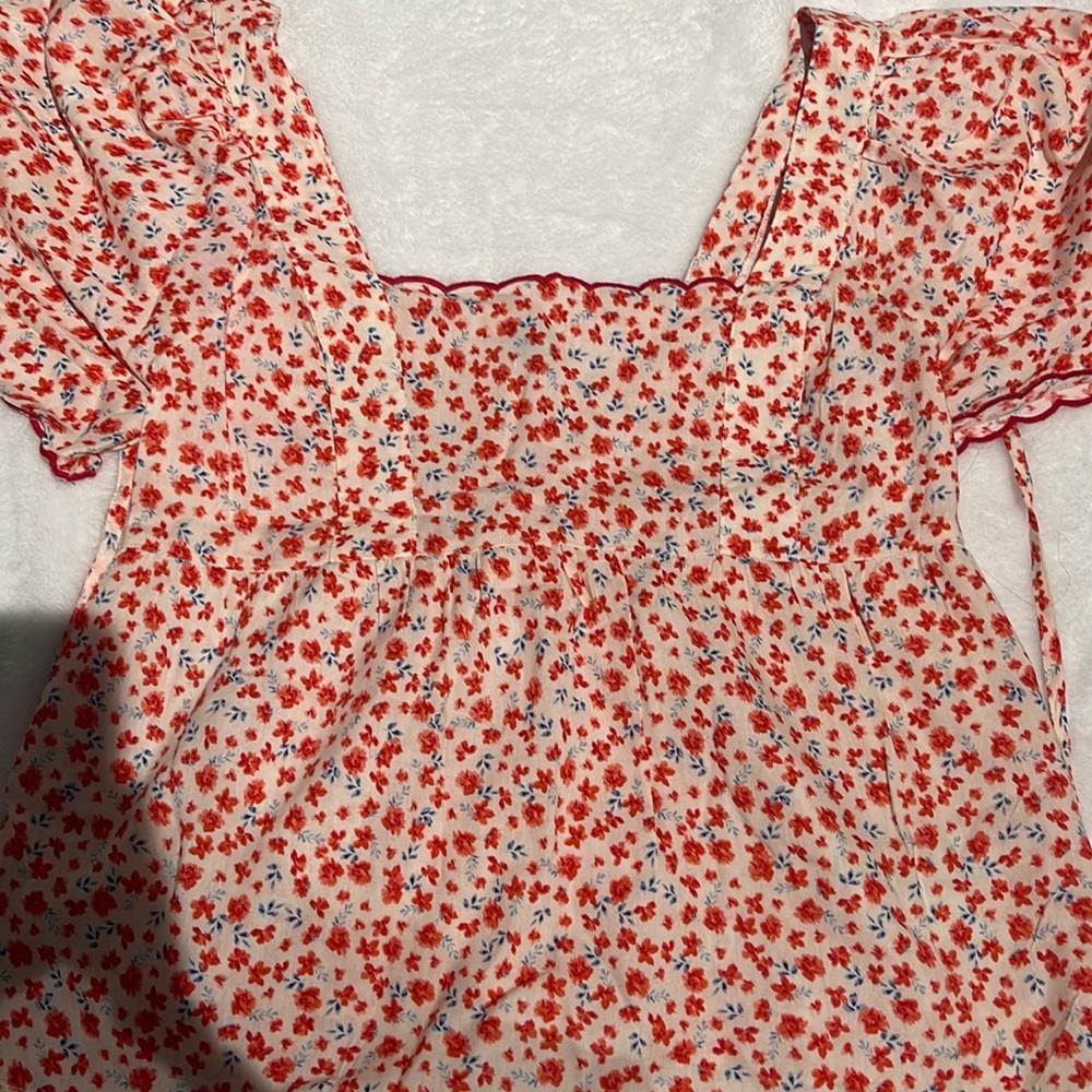 Old Navy off the shoulder top with floral accents